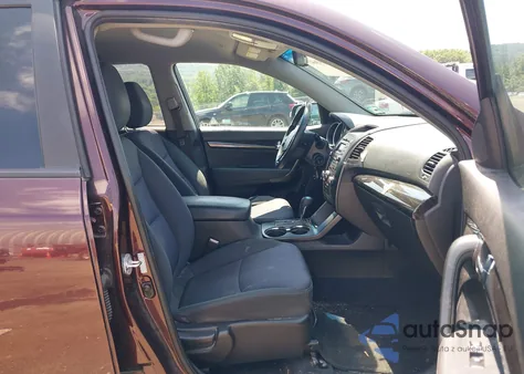 2011 Kia Sorento Lx z USA, uszkodzony, nr VIN 5XYKT3A14BG066086